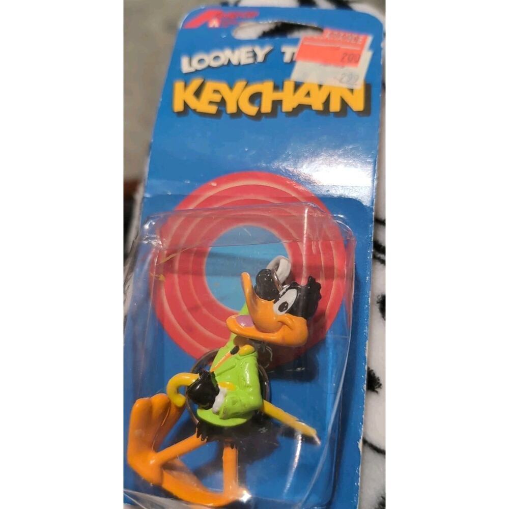 Vintage Looney Tunes Keychain Donald Duck 1989